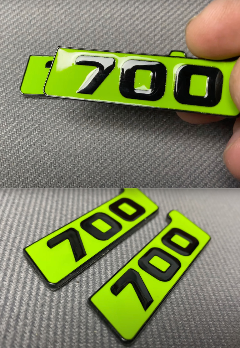 Brabus emblem on fender green plate with number 700 for Mercedes G Class