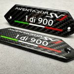 Lamborghini Emblems Aventador SV 1 di 900 in the door card Carbon Fiber